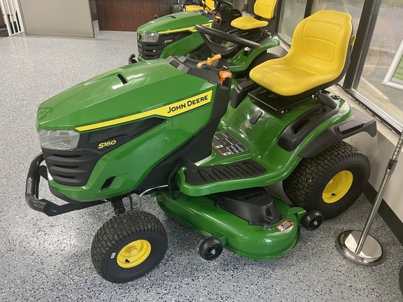 Image of John Deere S160