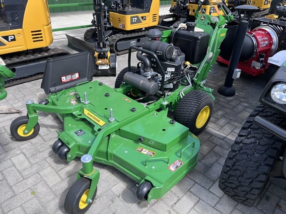 Image of John Deere W61R