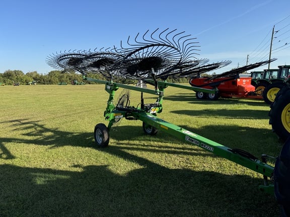 Image of John Deere WR3212