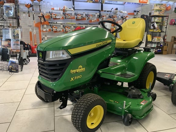 Image of John Deere X390