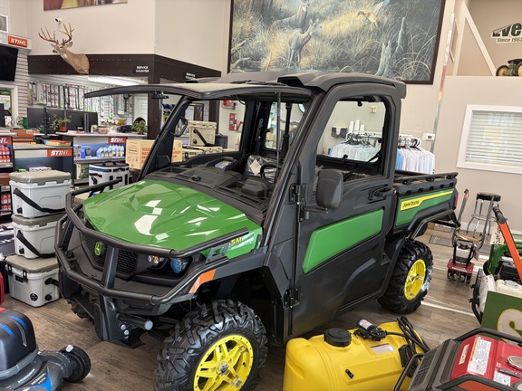 Image of John Deere XUV 845M HVAC Cab
