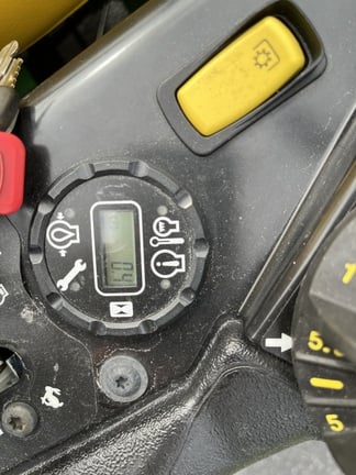 Pre-Owned John Deere Z920M in Fort Pierce, FL Photo 5