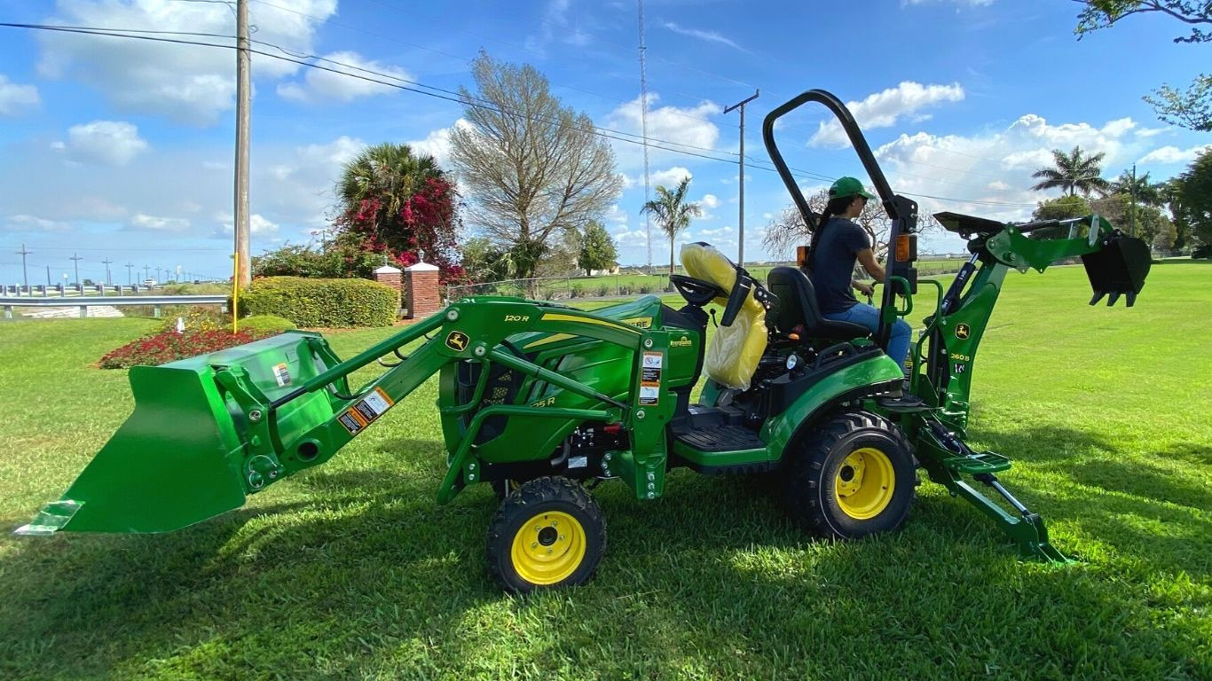 Everglades Equipment Group John Deere 1025R TLB Tractor Package