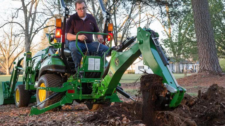 John Deere 260B 