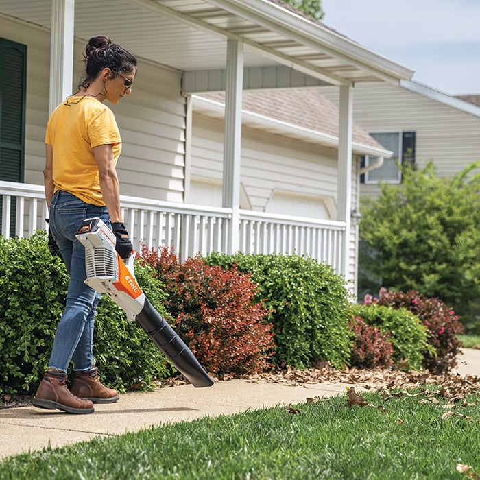 Alternate Image of STIHL BGA 57 Battery Blower