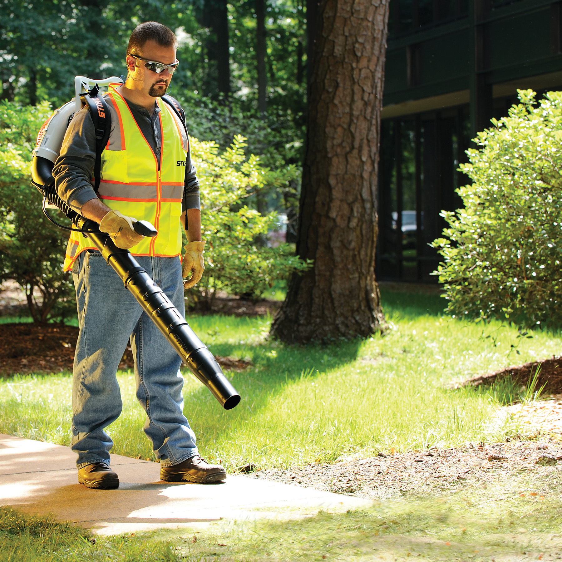 Alternate Image of STIHL BR 500 Professional Blower