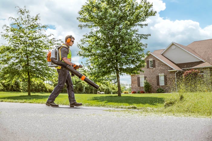 Alternate Image of STIHL BR 700 Professional Blower