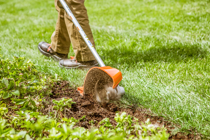 Alternate Image of STIHL FB 131 Professional Bed Redefiner