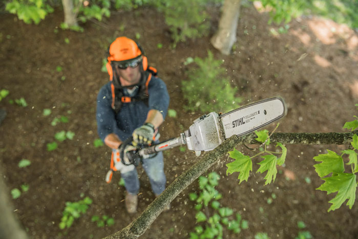 Alternate Image of STIHL KMA 130 R Battery KombiSystem