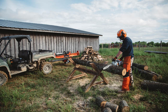 Alternate Image of STIHL MS 201 C-EM Farm & Ranch Saw