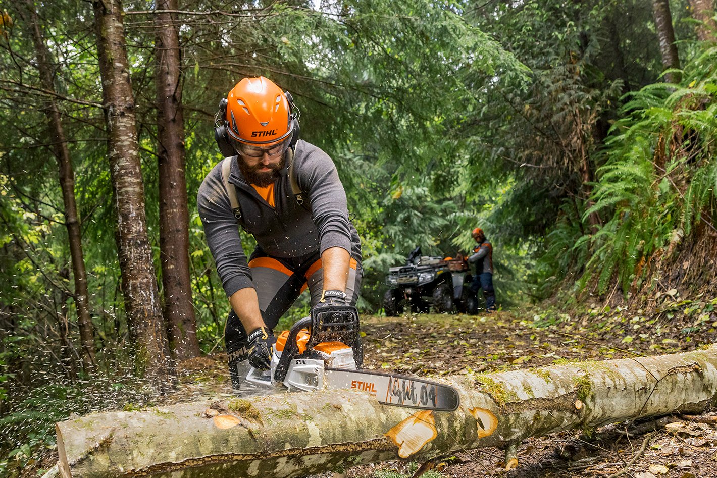 Alternate Image of STIHL MSA 300 C-O Battery Powered Chainsaw Battery Saw