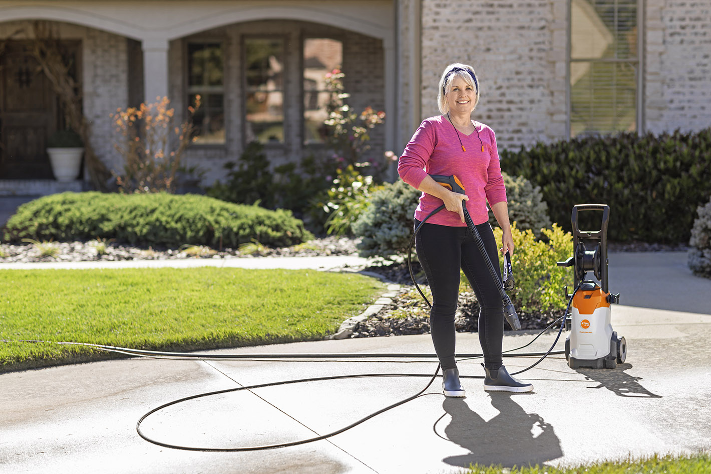 Alternate Image of STIHL RE 100 PLUS CONTROL Electric Pressure Washer