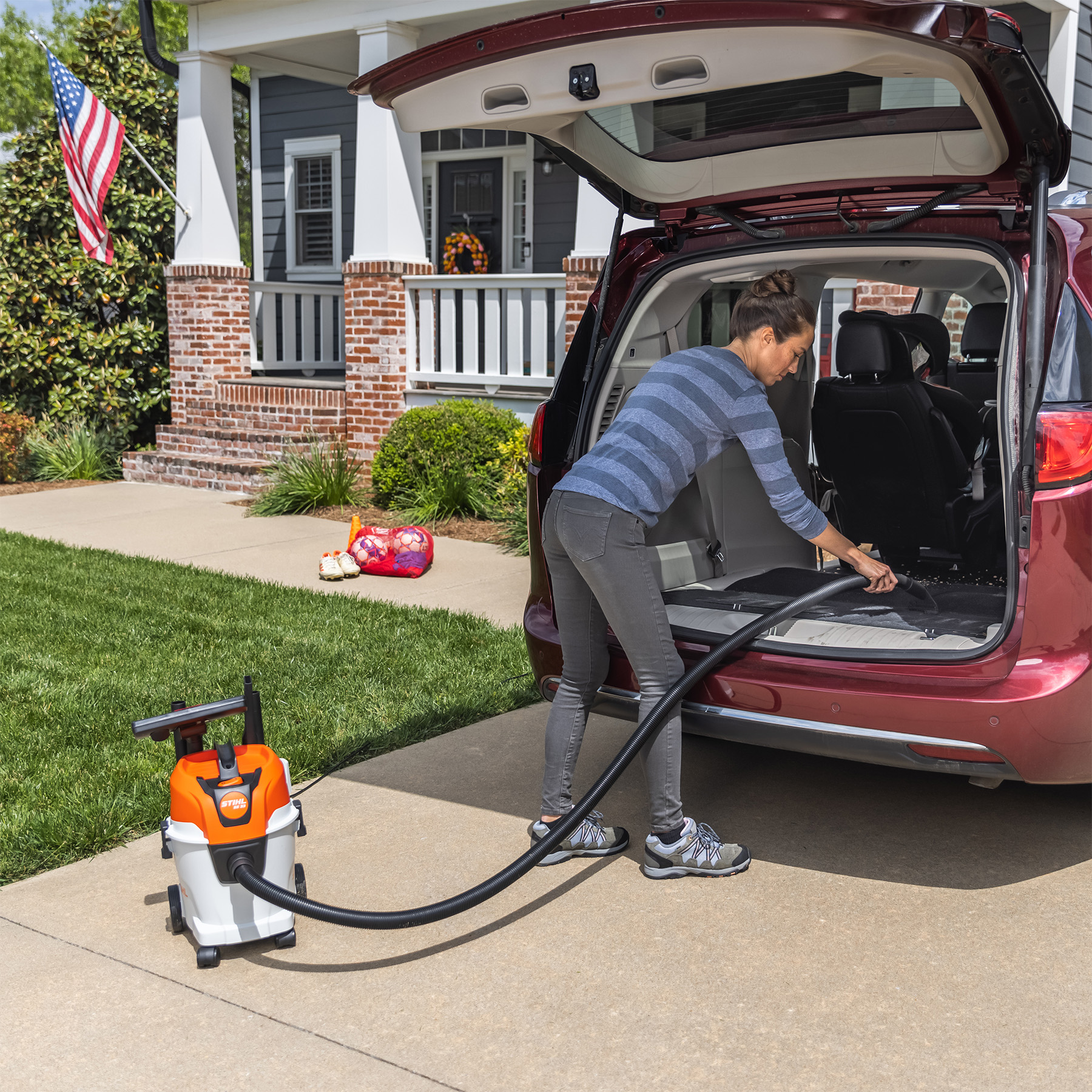 Alternate Image of STIHL SE 33 Wet/Dry Vacuum