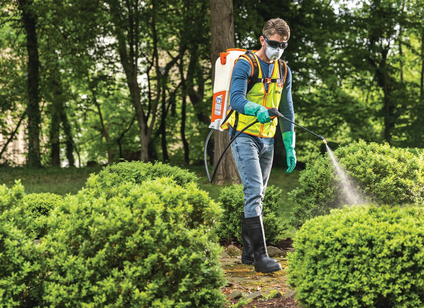 Alternate Image of STIHL SGA 85 Battery Sprayer